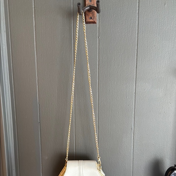 Elegant White and Tan Women's Bag - Picture 2 of 11